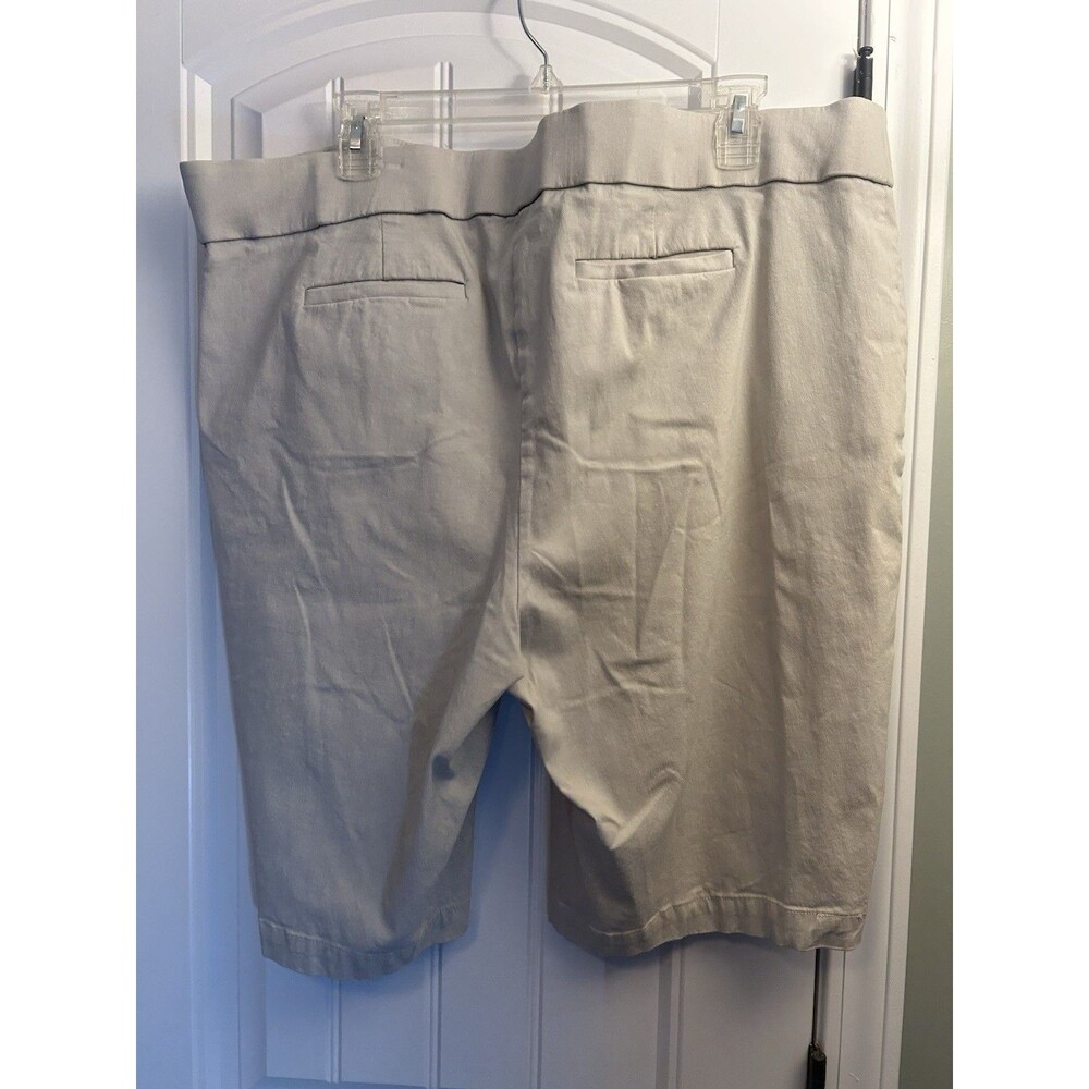 Kim Rogers Curvy 22W Beige Bermuda Walking Shorts Stretch Plus Size - Picture 12 of 12